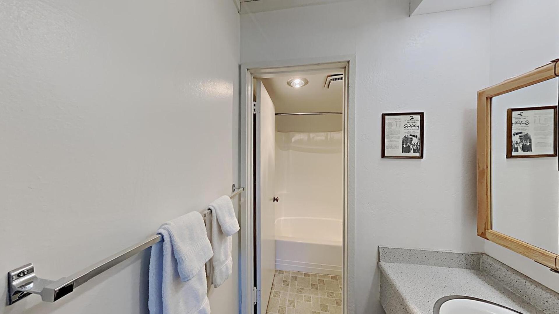 Two Bedroom With Mountain Views At 1849 Mammoth Lakes