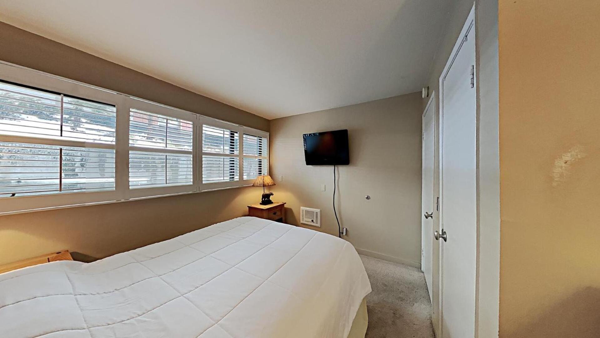 Two Bedroom With Mountain Views At 1849 * Mammoth Lakes