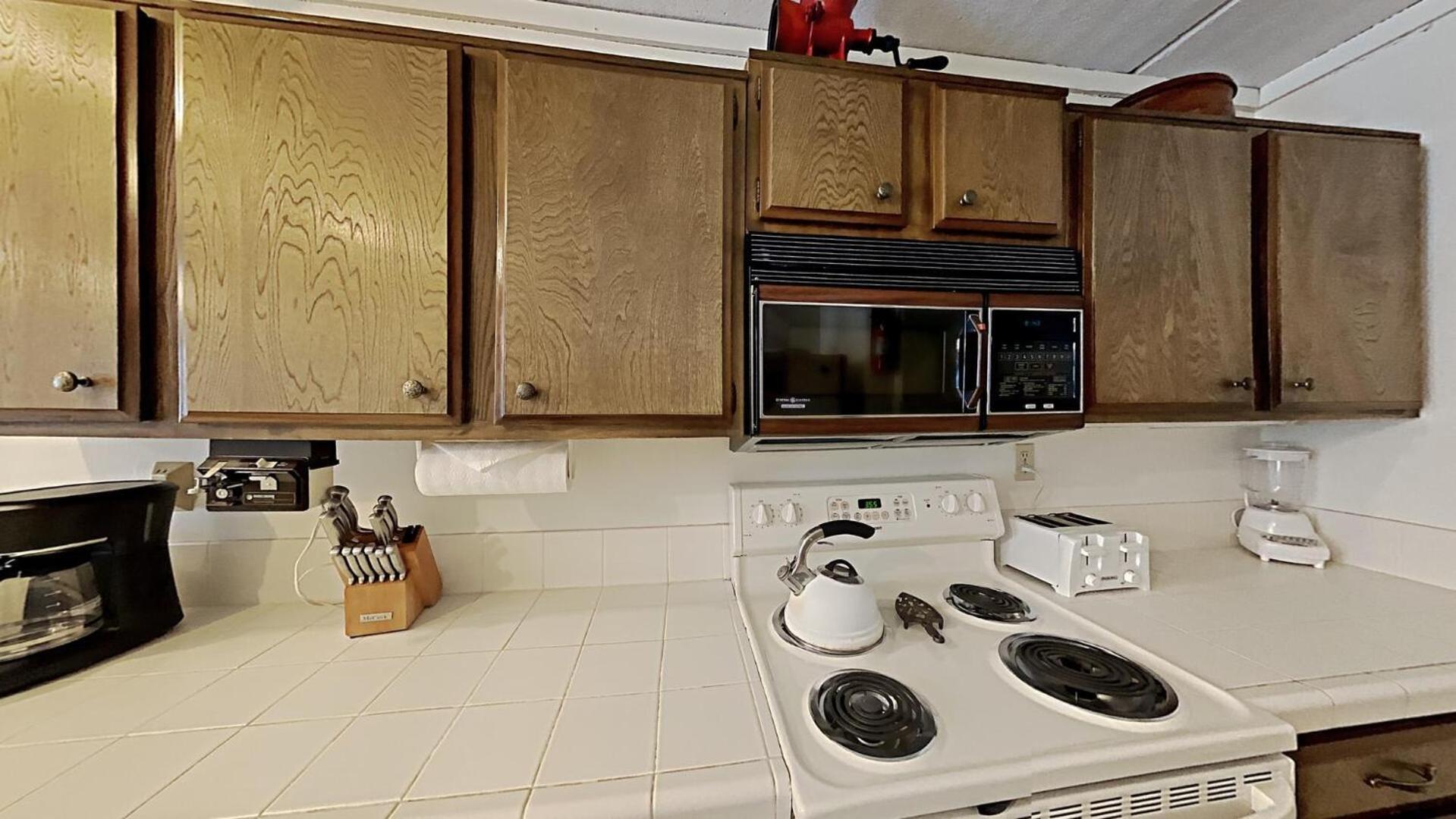 Apartment Two Bedroom With Mountain Views At 1849 *
