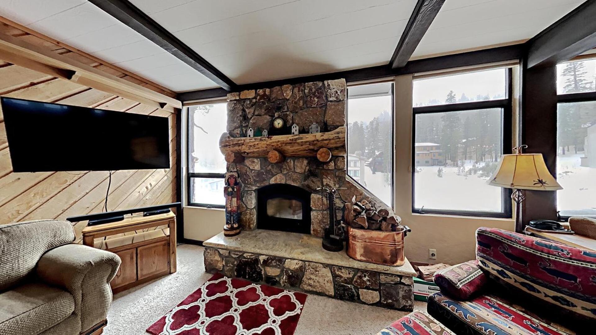 Apartment Two Bedroom With Mountain Views At 1849 Mammoth Lakes